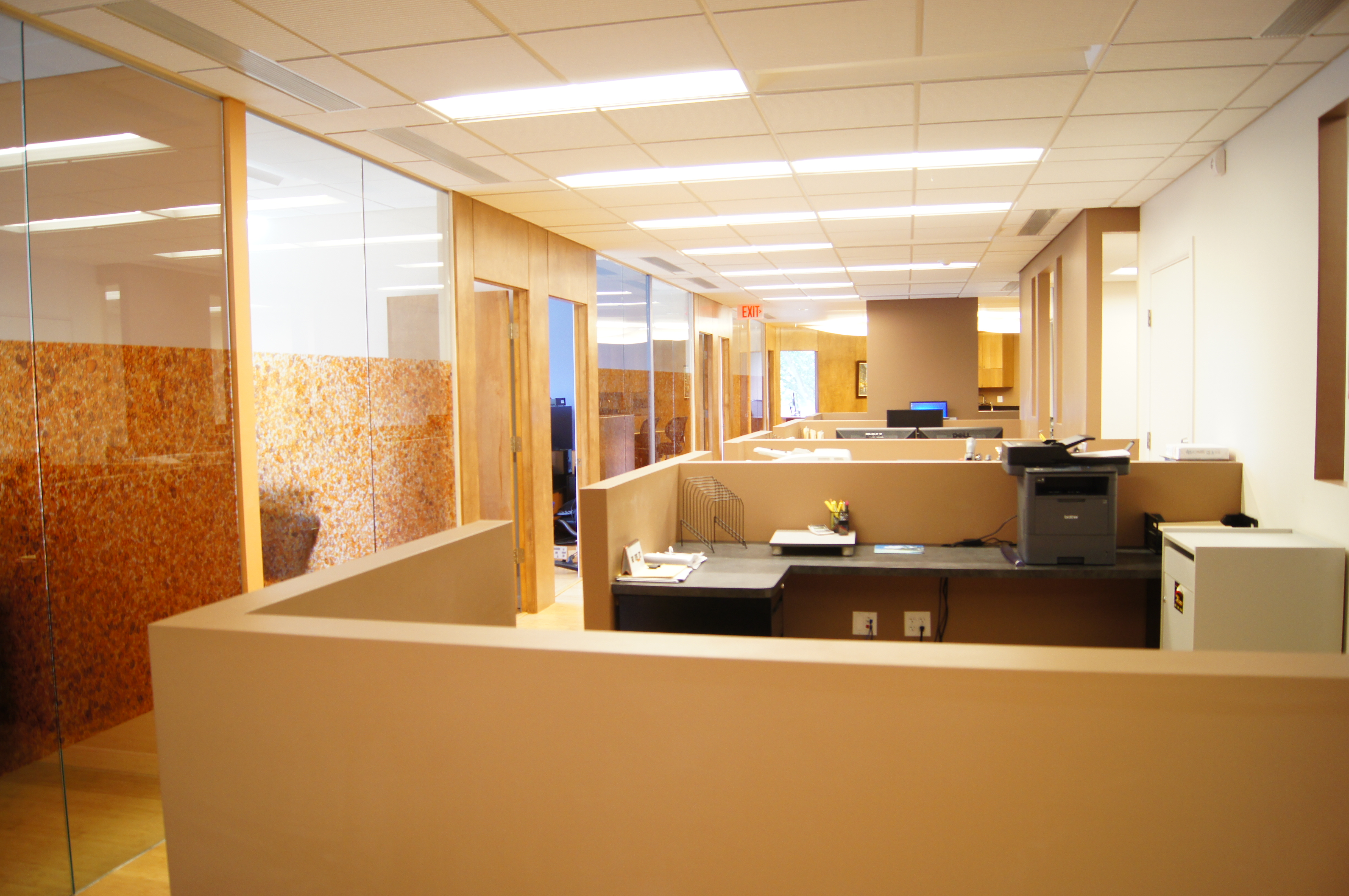 Central bullpen workspace from the marketing flyer